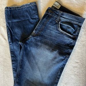Aeropostale Men’s Essex Straight Leg Jeans
